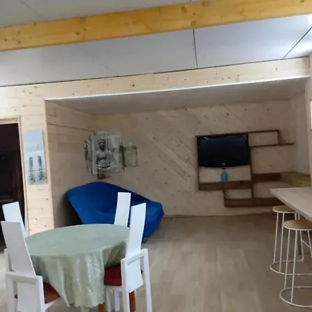 Chalet Charmant Avec Jacuzzi A Du Bosc Chalet